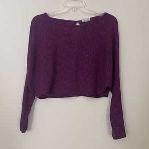 Urban Outfitters Cropped shirt size S